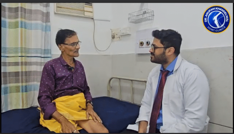Best Orthopedic surgeon in Indore Dr Anupam Khandelwal explaining treatment options to a patient during consultation
