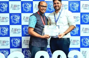 Dr. Anupam Khandelwal at the Advanced Knee & Shoulder Arthroscopy Workshop at Lady Hardinge Medical College, New Delhi.