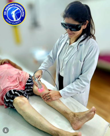 Laser Pain Relief in Indore using high-power laser therapy at Khandelwal Physiotherapy Clinic for musculoskeletal pain and rehabilitation